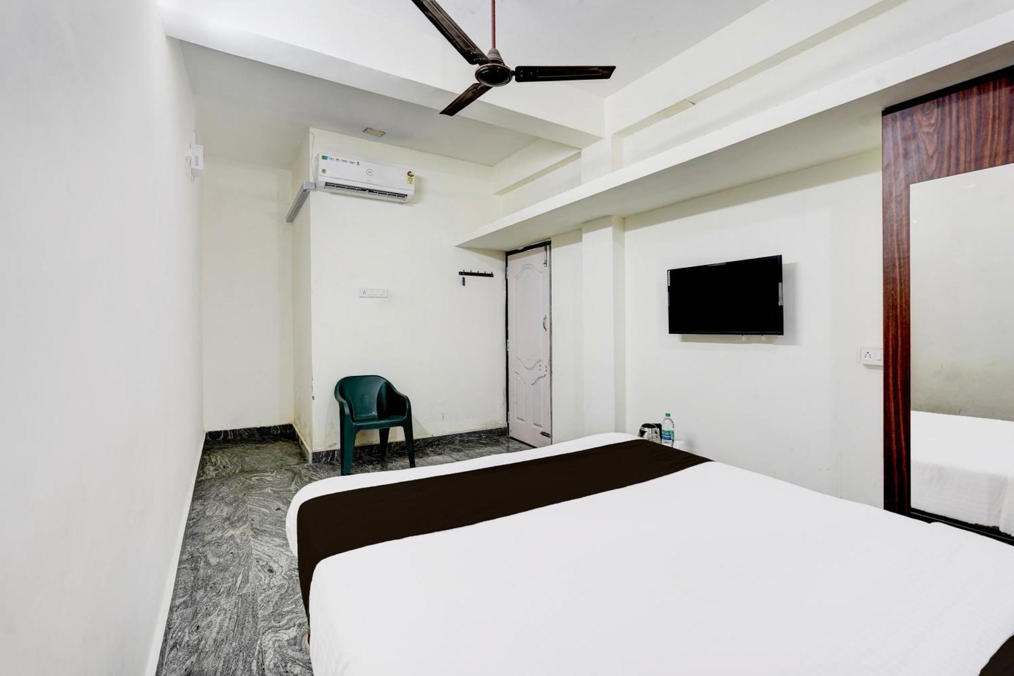 Collection O Sithalapakkam Medavakkam Formerly Srinivasa Residency Madrás Exterior foto