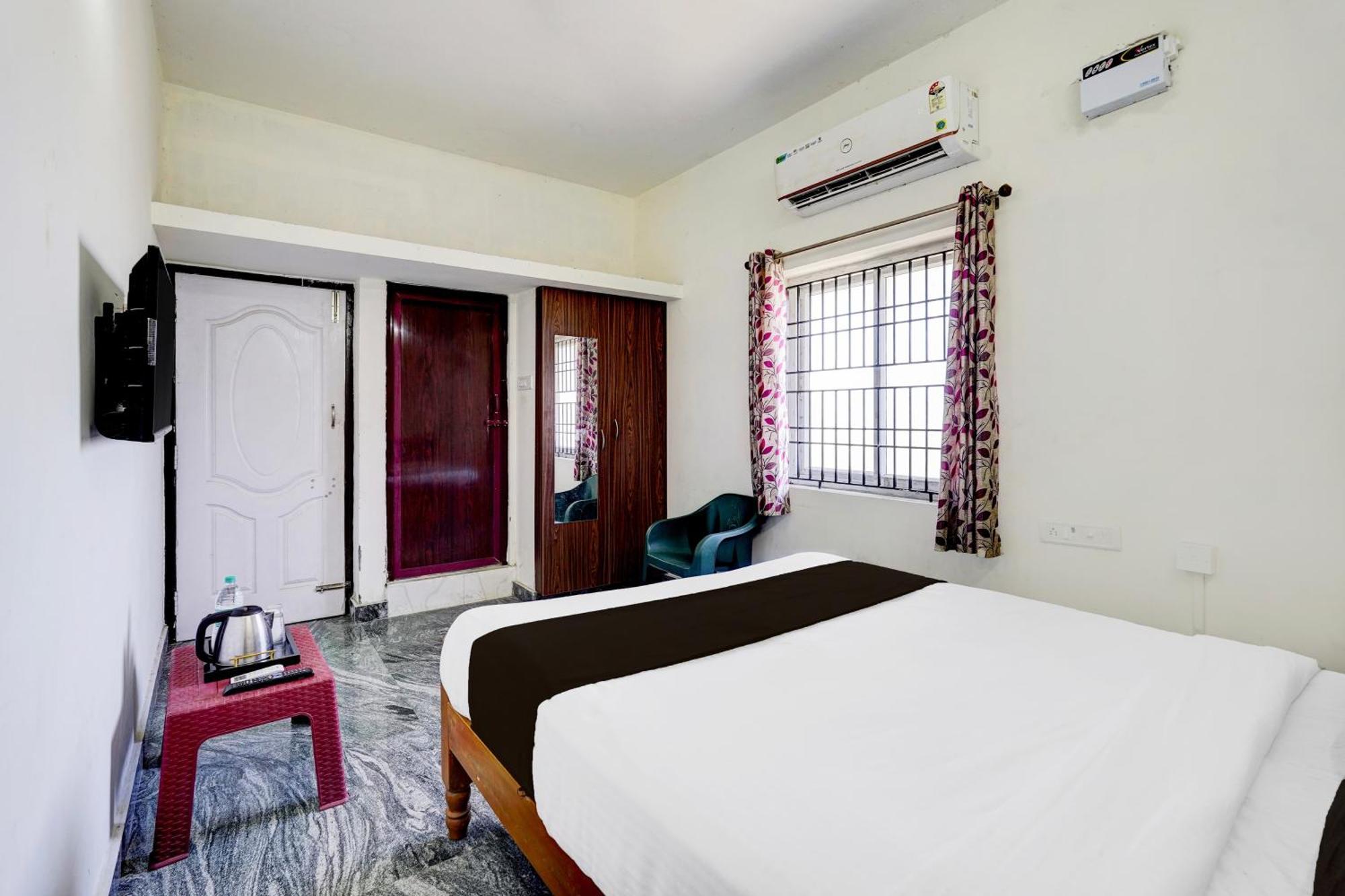 Collection O Sithalapakkam Medavakkam Formerly Srinivasa Residency Madrás Exterior foto